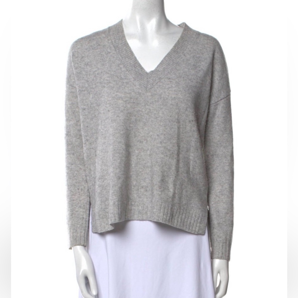 Minnie Rose Cashmere V-Neck Sweater